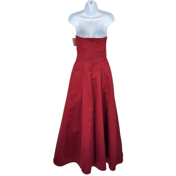 David’s Bridal Bridesmaid Satin Strapless Bridal Gown In Apple Red Size 4 - Picture 6 of 6